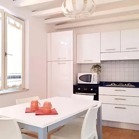 Casa Arianna 아르바탁스